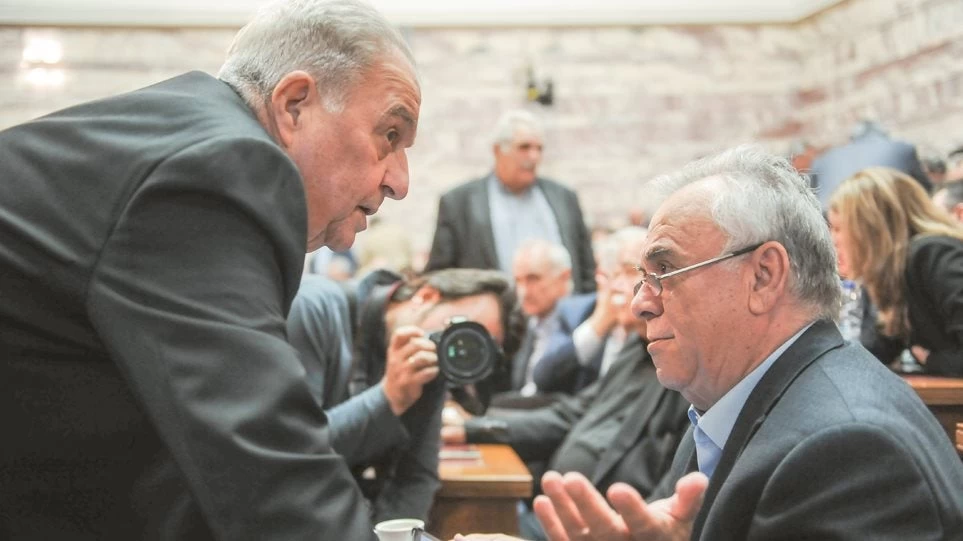 Φεύγουν κόκκινα δάνεια €50 δισ. από τις τράπεζες στα funds -«Εμφύλιος» Δραγασάκη-Φλαμπουράρη